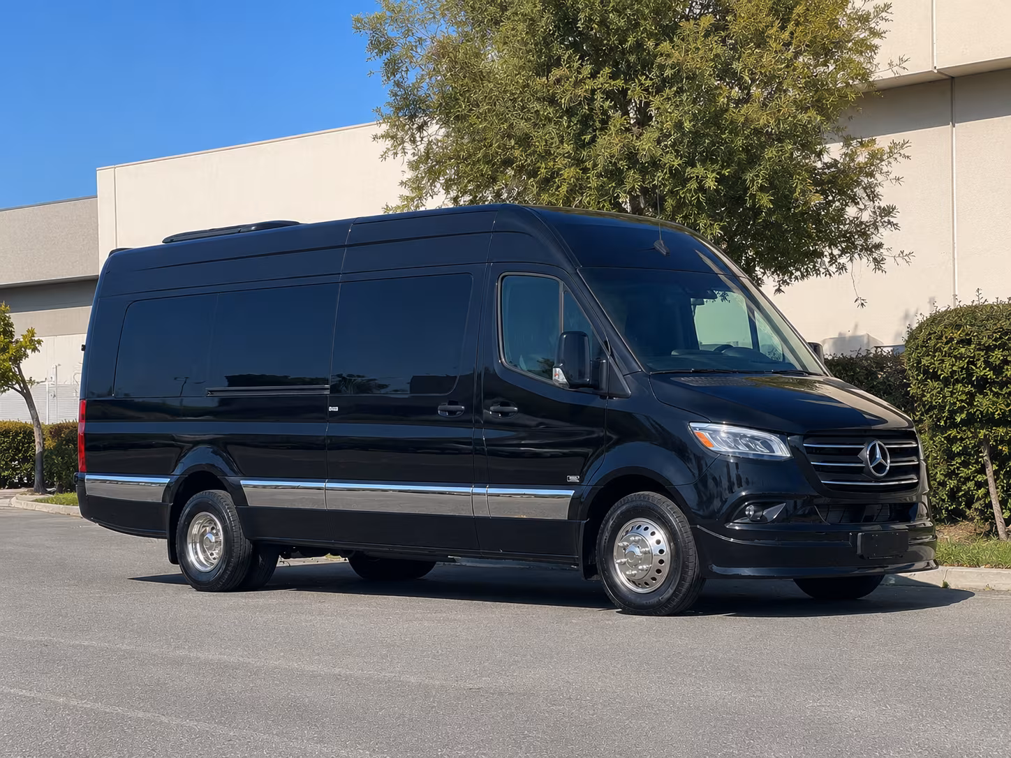 renton 8 passenger sprinter van